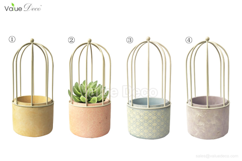 (CM0100) Concrete Pot with Metal Frame