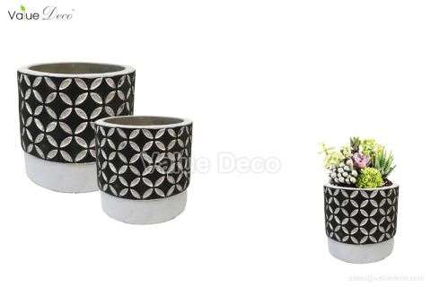 (CM0102) Black Embossed Concrete Planter