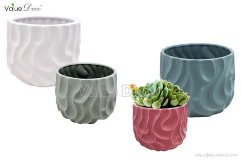 DMV02708 (Ceramic Pot With Relief Design)