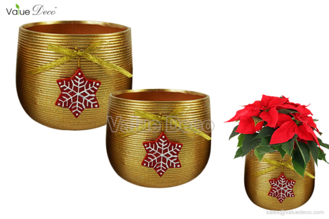 TCV01895 (Gold Ceramic Pot With Snowflake Accessory)