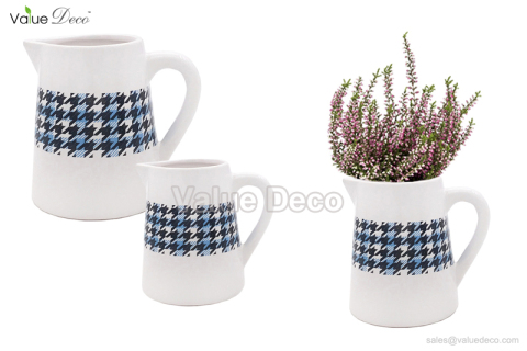 VD18CTF455 (Houndstooth Decal Ceramic Jug)