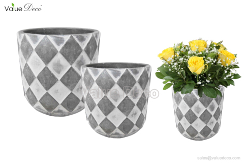 CMV00562 (Diamond Design Cement Planter)