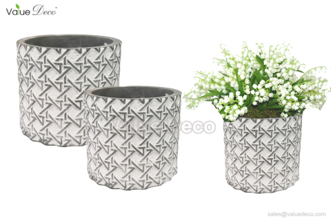 CMV00660 (White Color Washed Cement Pot)