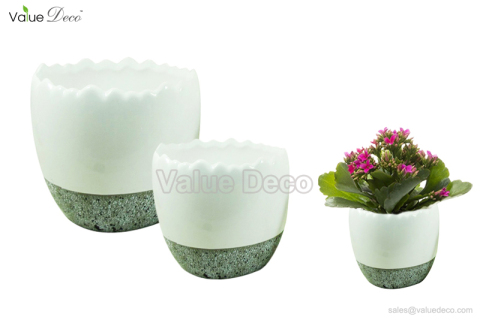 DMV03567 (Ceramic Pot With Bottom Rock Style)