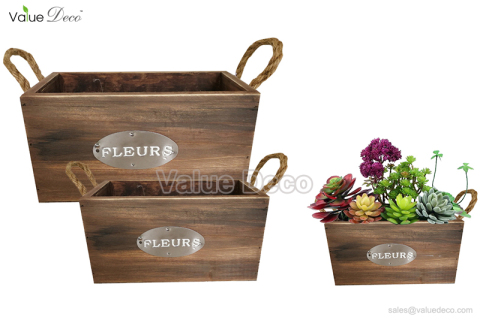 WDV00472 (Wood Flower Planter With Metal Plaque)