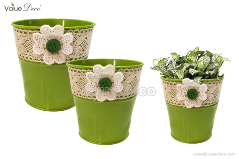 ZCV00614 (Green Metal Pot With Lace accessory)
